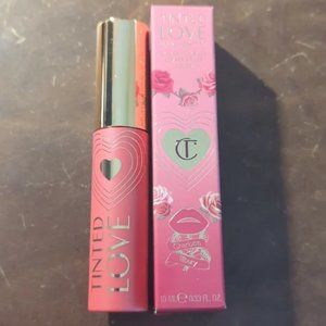 Charlotte Tilbury Tinted love in Bohemian Kiss